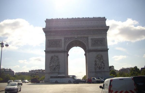 שער הניצחון בפריז – ללא ספק שהוא אחד האתרים המדהימים